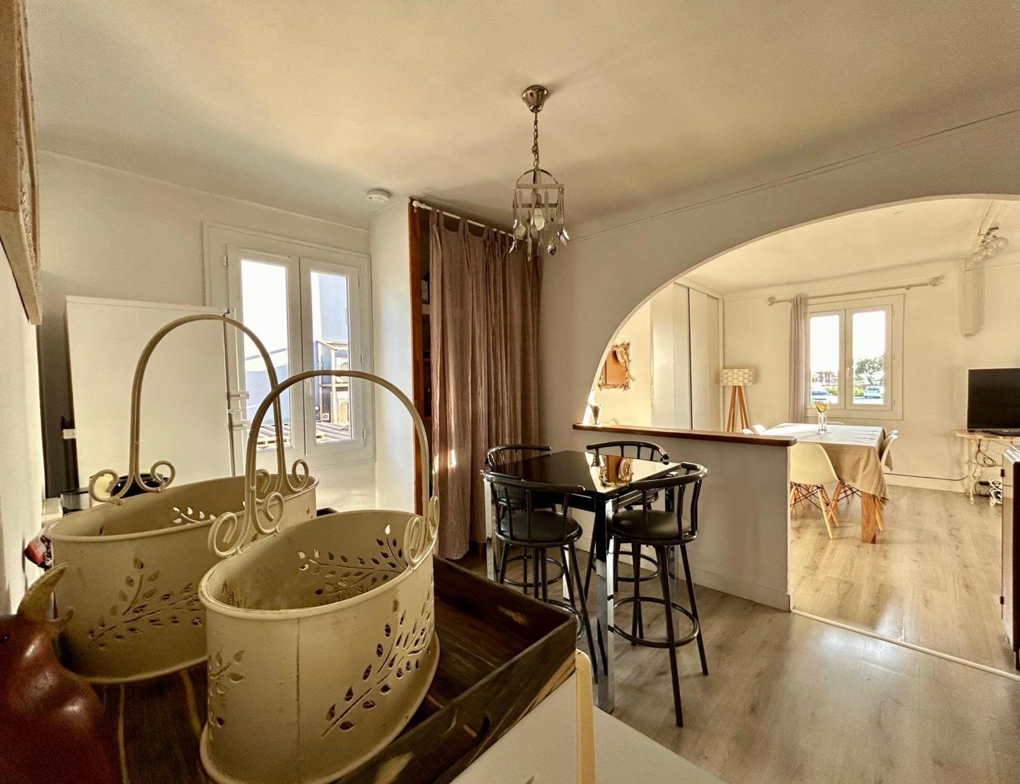 Apartment Magnifique Devant La *